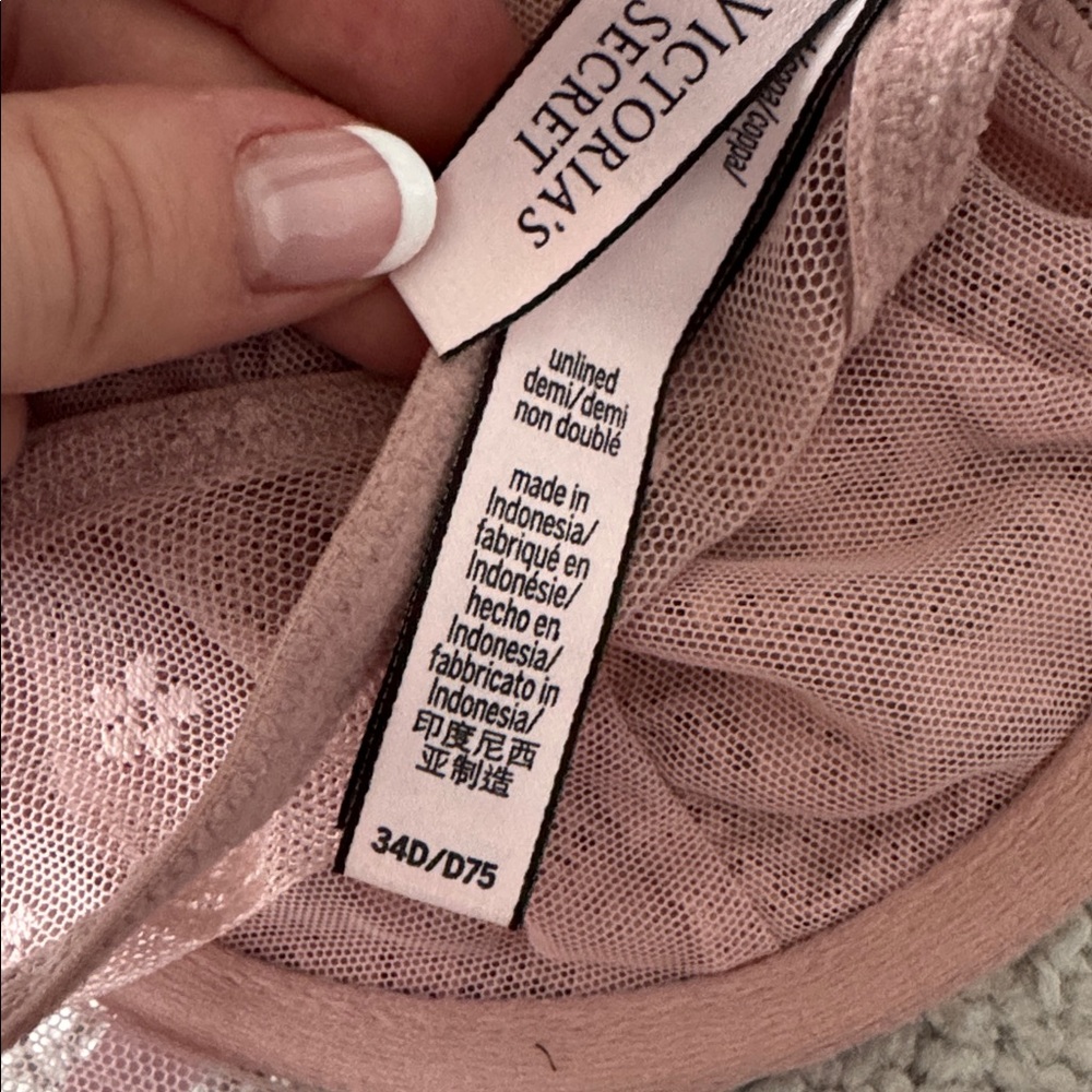 Victoria's Secret Unlined Demi Pink Lace Bra - Size 34D - Picture 4 of 4